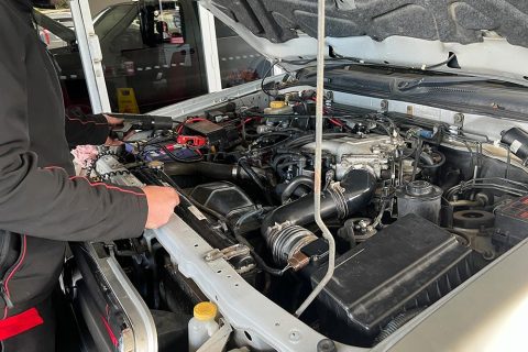 Understanding Auto-Up/Down Power Window Features and Benefits | Car Wombat